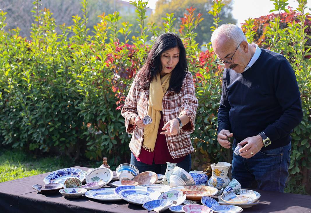 Antik kentin hazineleri... Bu yemek takımı tam 400 yıllık 6