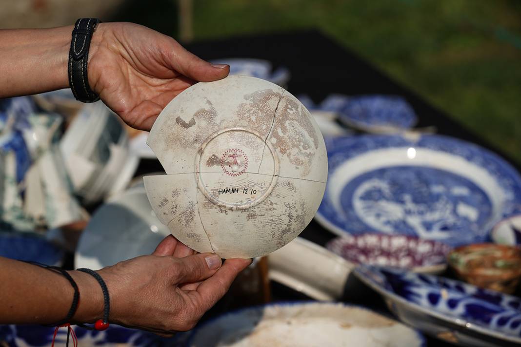 Antik kentin hazineleri... Bu yemek takımı tam 400 yıllık 10