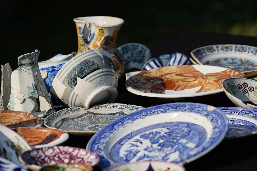 Antik kentin hazineleri... Bu yemek takımı tam 400 yıllık 5