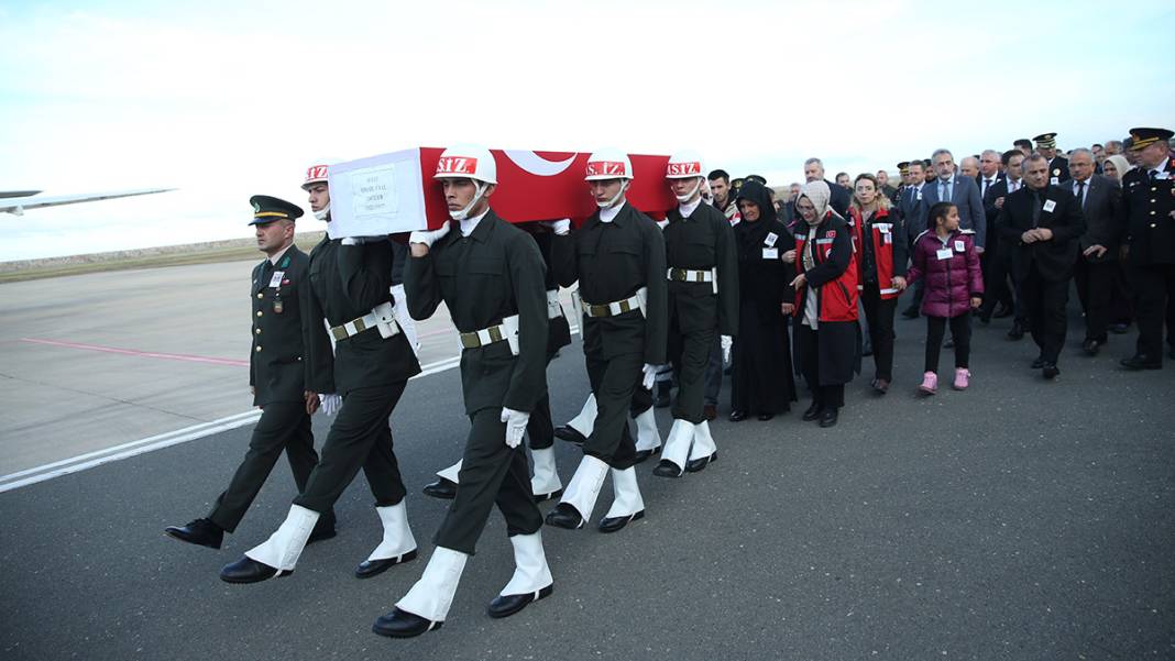 Pençe-Kilit şehitlerine veda! Ağabeye en acı selam 14