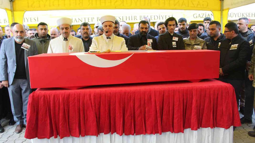 Pençe-Kilit şehitlerine veda! Ağabeye en acı selam 10