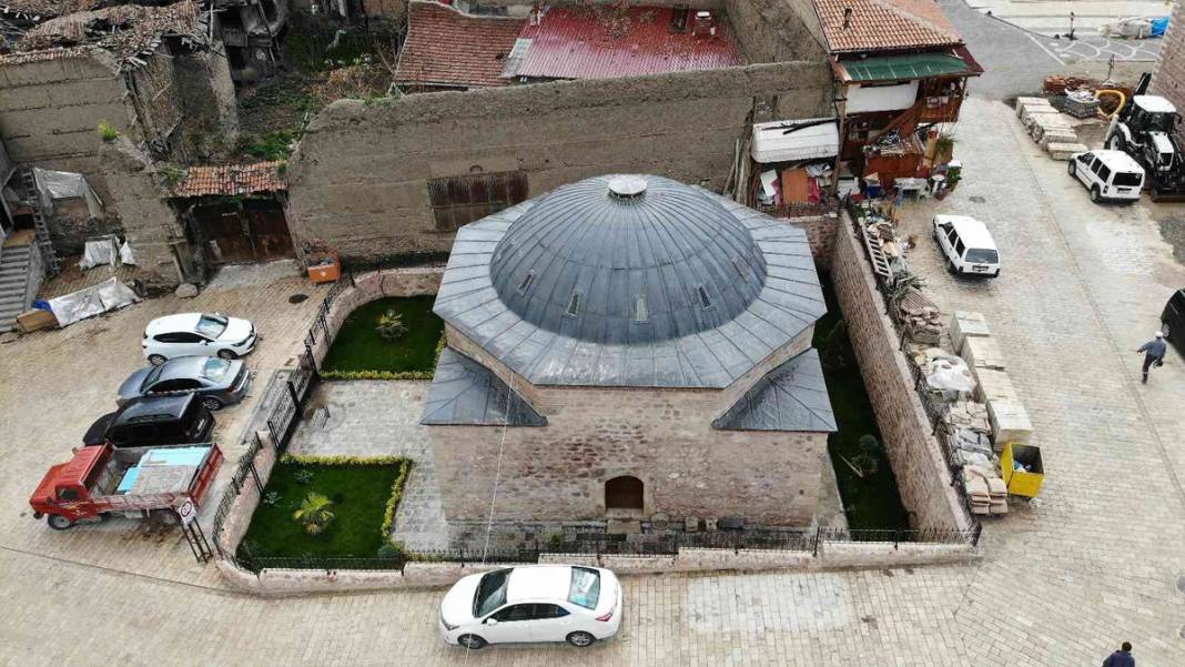 Böylesi ne görüldü ne de duyuldu! Artık herkes 'Sık dişini helası'na gidecek 6