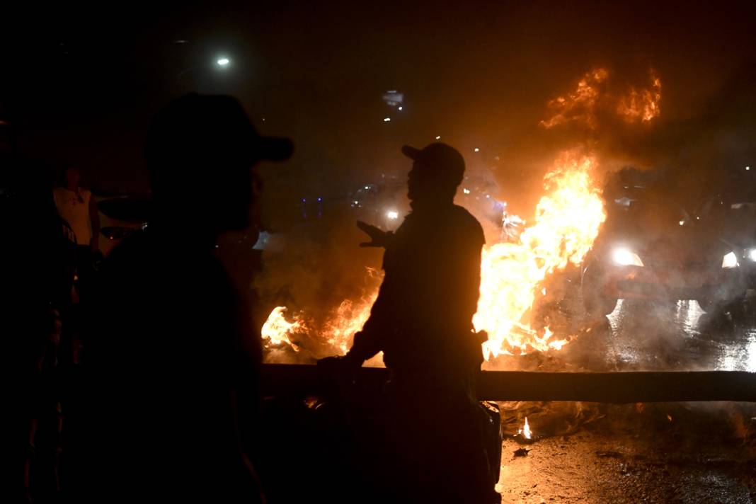 Brezilya'da seçim gerginliği sürüyor: Bolsonaro yanlısı kamyoncular otoyolları kapattı 5