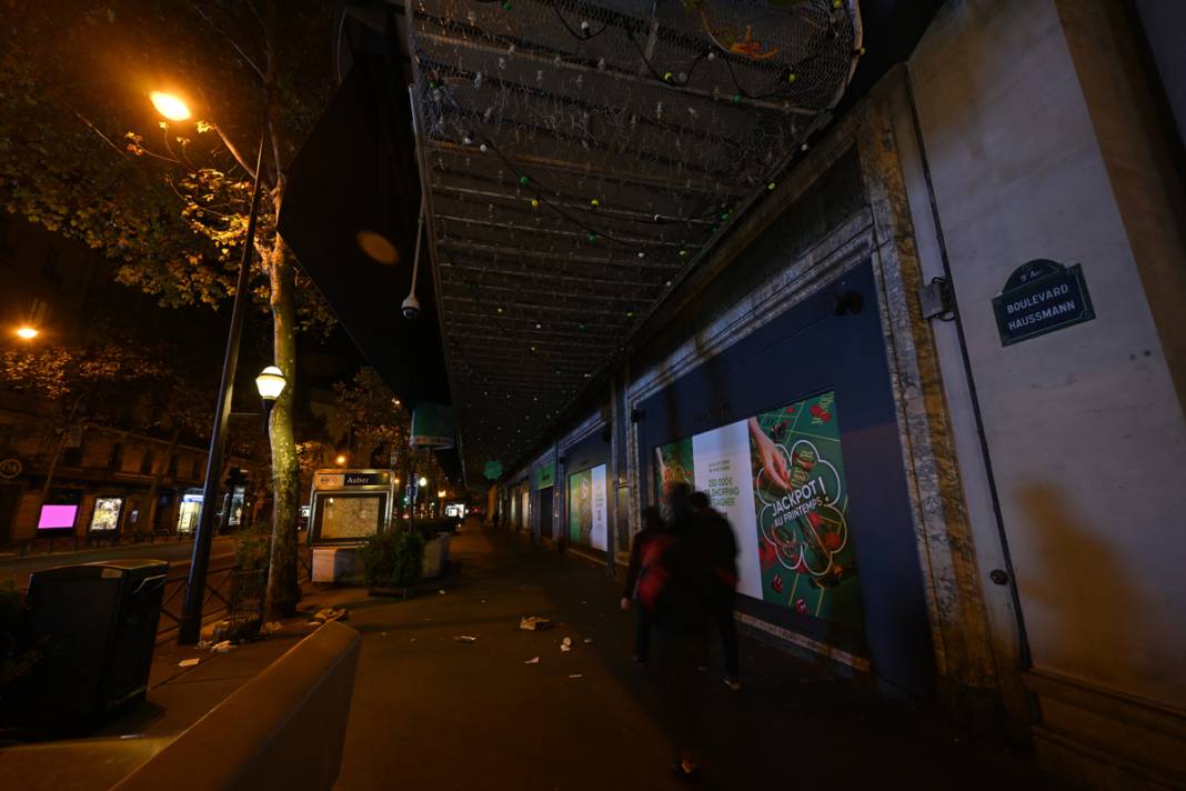 Enerji krizi Paris'i karanlığa gömdü 7