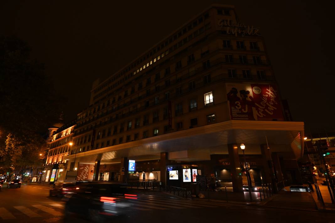 Enerji krizi Paris'i karanlığa gömdü 6