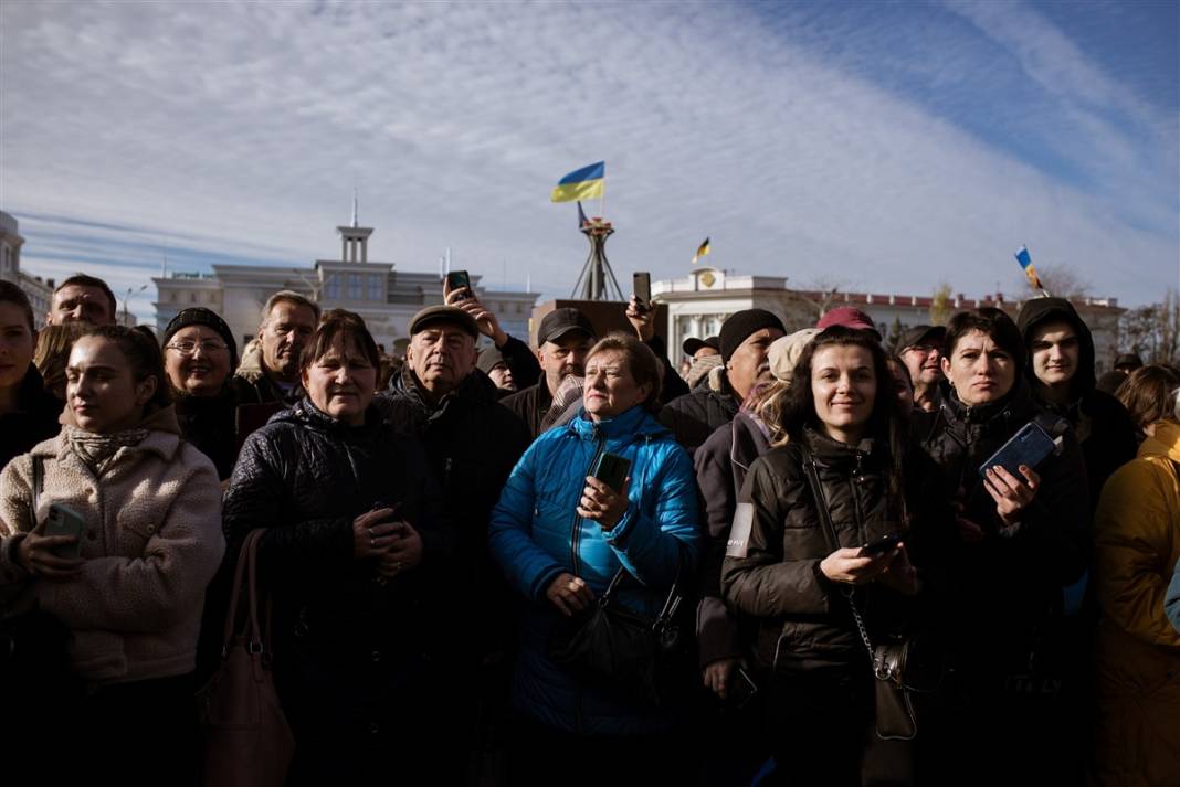 Zelenskiy'den zafer tebessümü: Herson'da kutlamalar devam ediyor 34