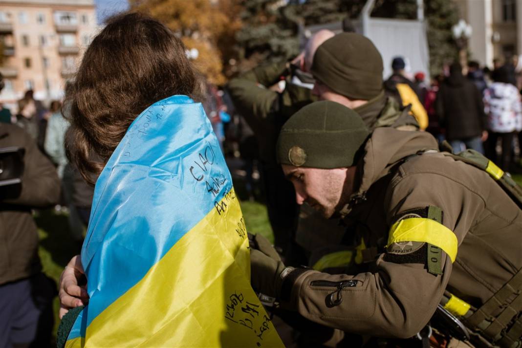 Zelenskiy'den zafer tebessümü: Herson'da kutlamalar devam ediyor 29