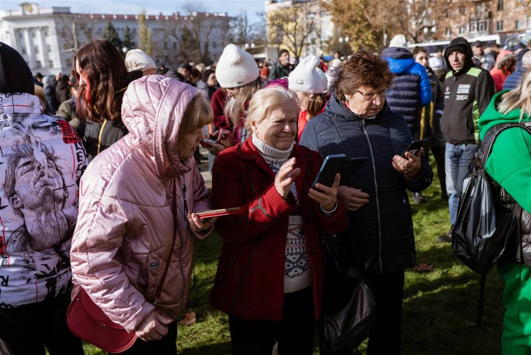 Zelenskiy'den zafer tebessümü: Herson'da kutlamalar devam ediyor 5