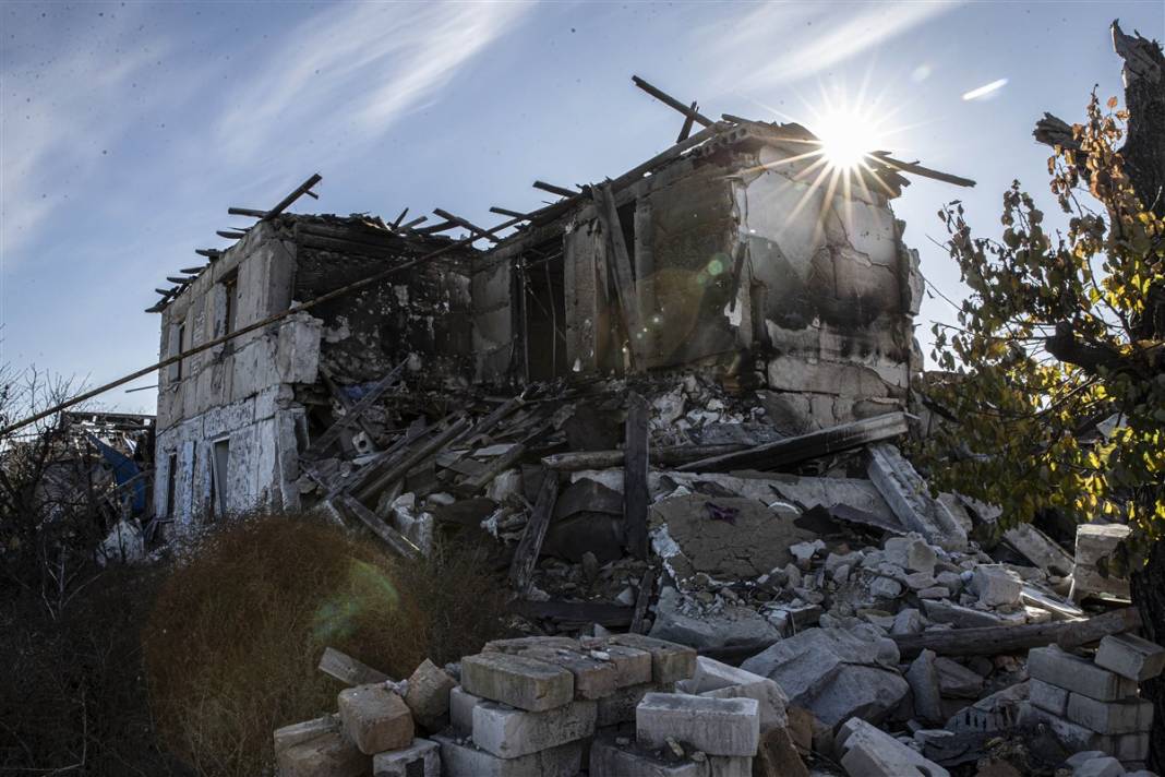 Herson'daki bu köyde hayat durdu! 'Artık evimiz yok' 27