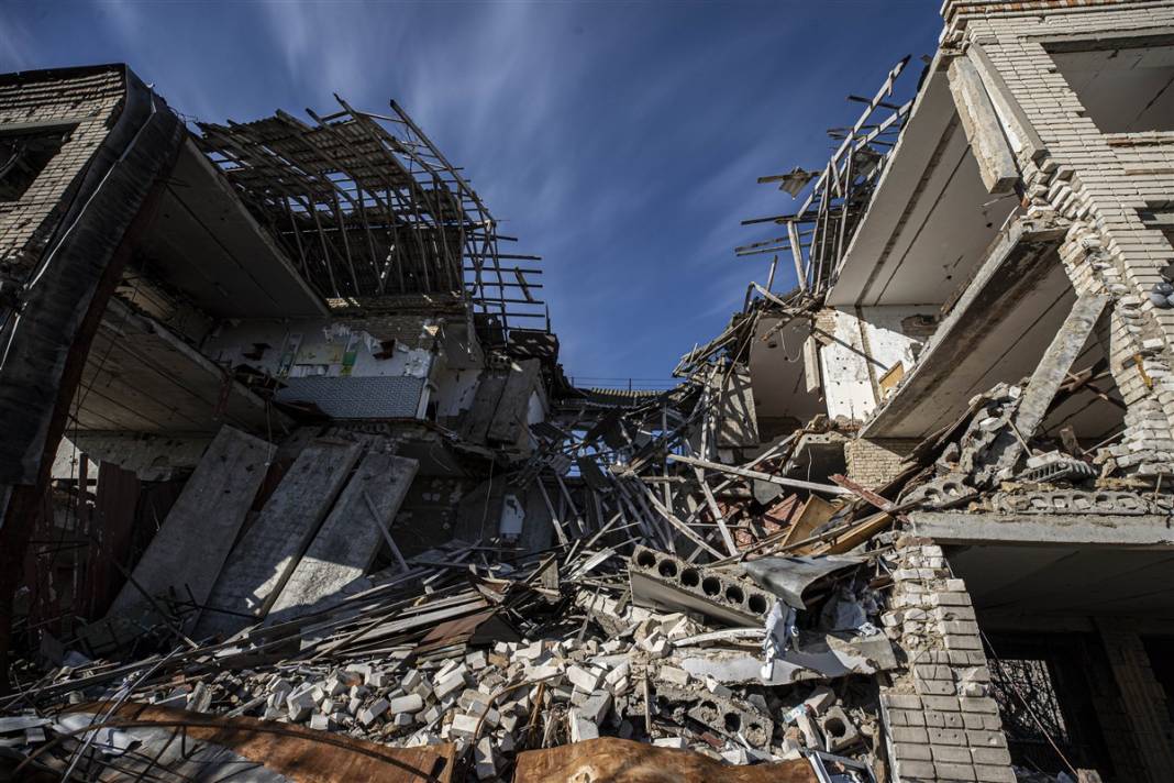 Herson'daki bu köyde hayat durdu! 'Artık evimiz yok' 19