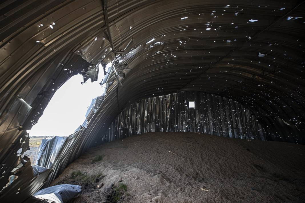 Herson'daki bu köyde hayat durdu! 'Artık evimiz yok' 18