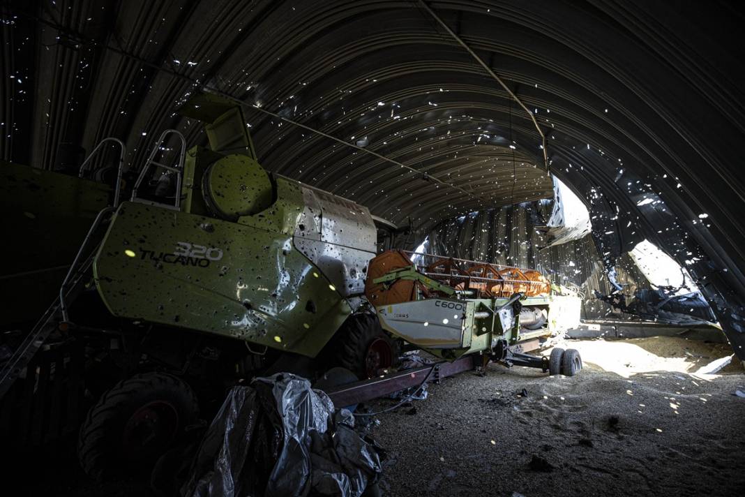 Herson'daki bu köyde hayat durdu! 'Artık evimiz yok' 14