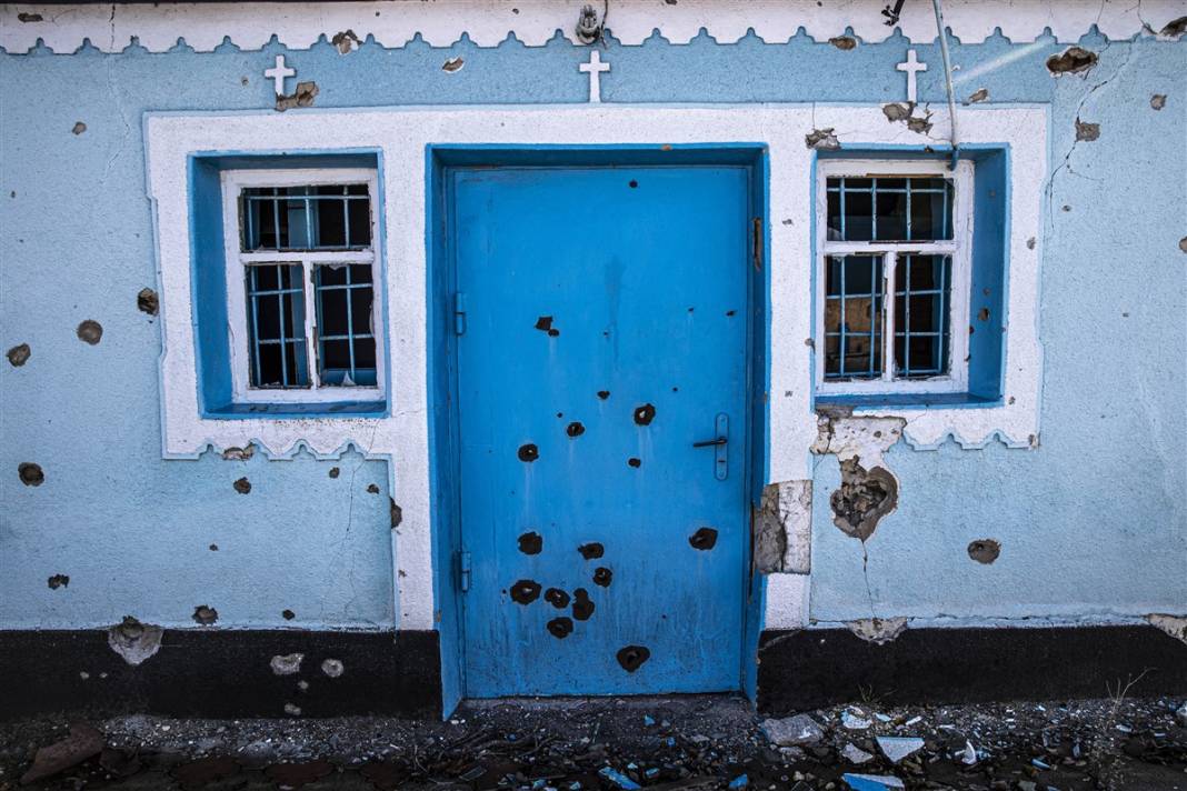 Herson'daki bu köyde hayat durdu! 'Artık evimiz yok' 10