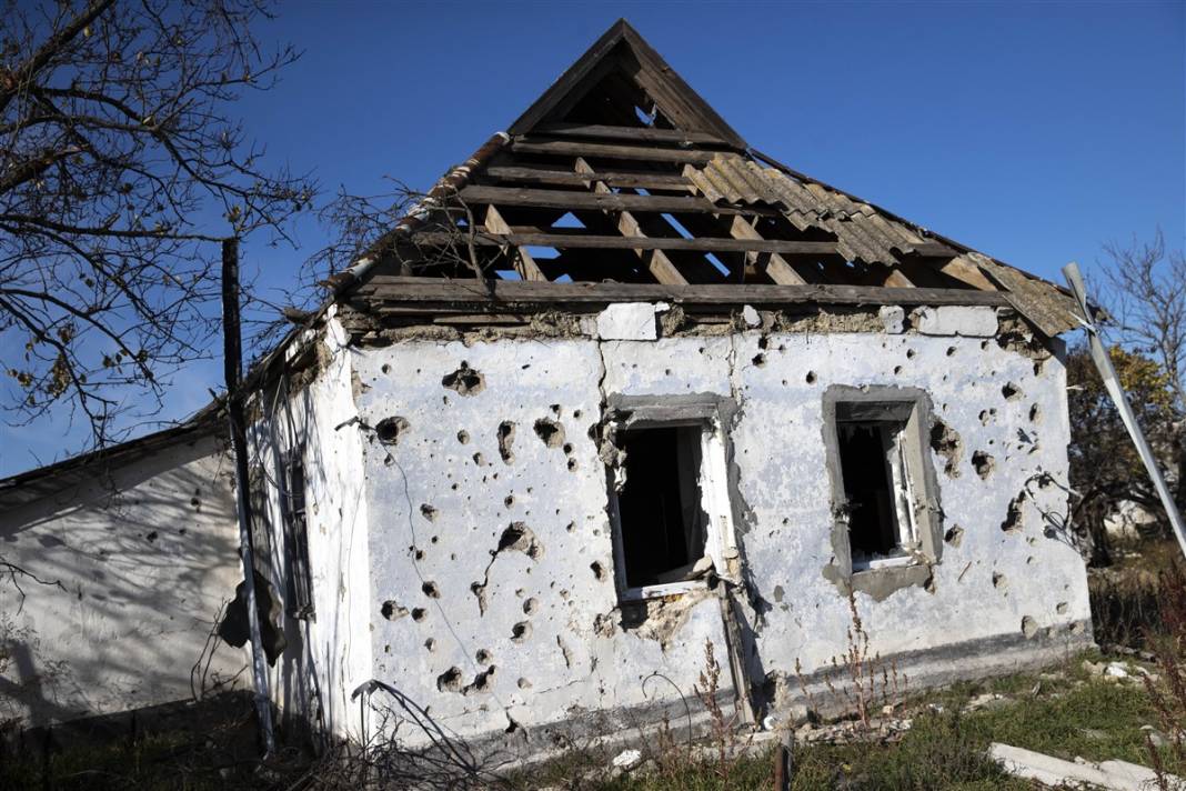 Herson'daki bu köyde hayat durdu! 'Artık evimiz yok' 8