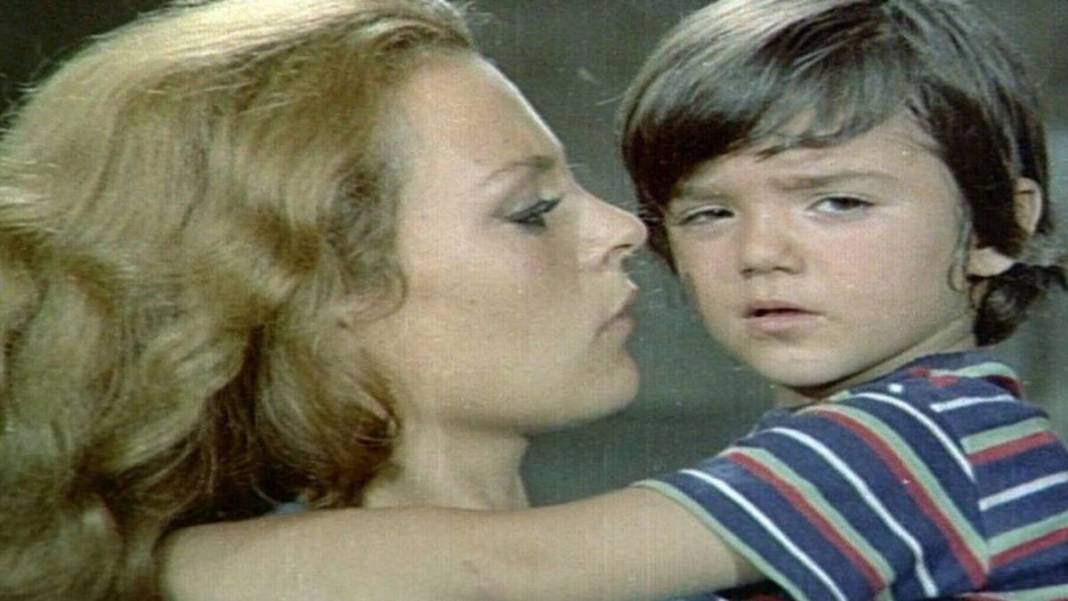 3 kez evlenip boşanmıştı: Yeşilçam'ın çileli çocuğu Sezercik aradığı aşkı sonunda buldu! Öyle bir isimle evlendi ki... 2