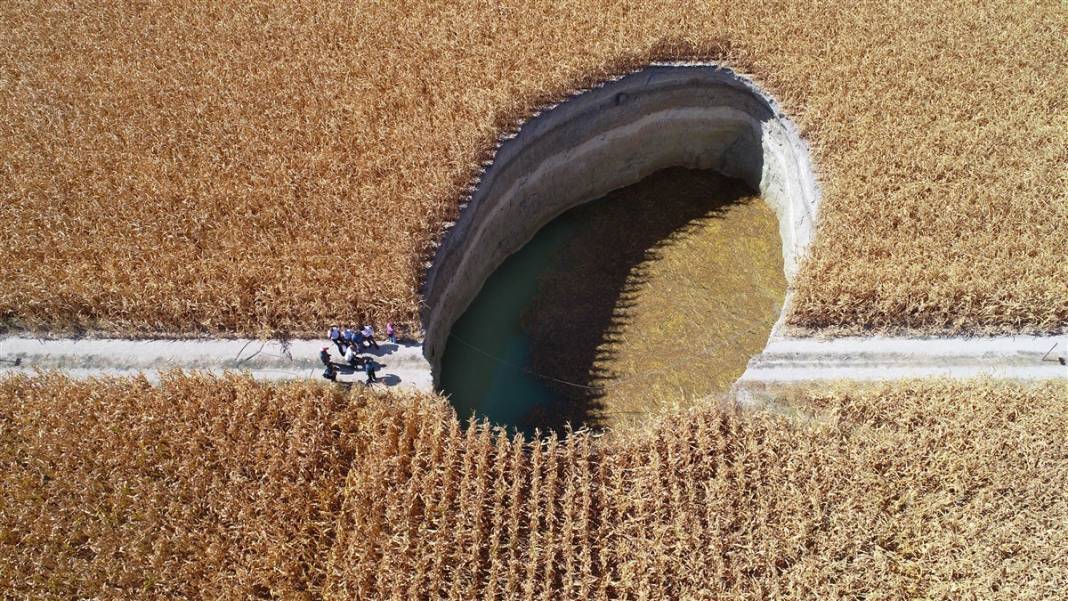 Esrarengiz göçük dehşeti şimdi de o ilimizde! Görenler gözlerine inanamadı: Türkiye'yi tehdit eden tehlike büyüyor 1