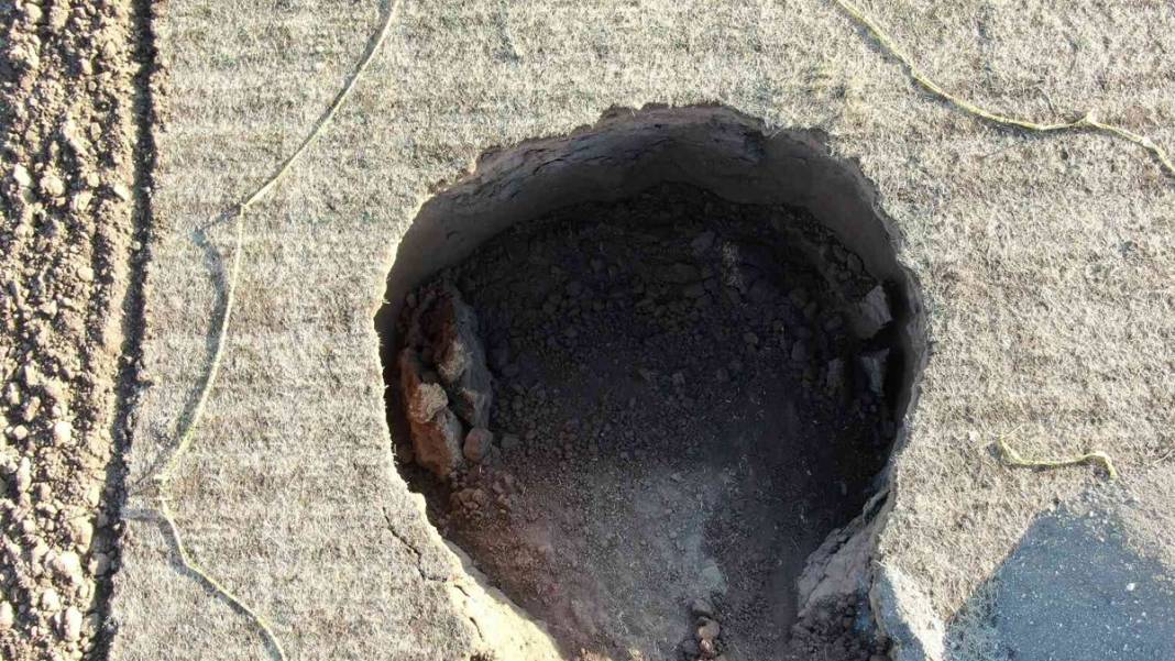 Esrarengiz göçük dehşeti şimdi de o ilimizde! Görenler gözlerine inanamadı: Türkiye'yi tehdit eden tehlike büyüyor 9