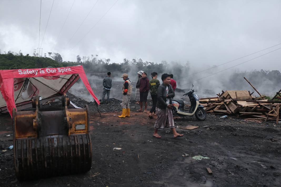 Deprem felaketinin ardından yeni alarm! Tahliyeler başladı 14