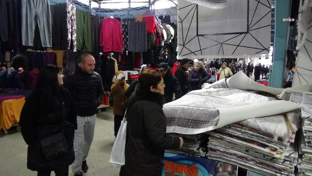 Bulgarlar bu sefer sandıklarla geldi... 'Bizim vatandaş ne yapsın garibim fiyatı soruyor gidiyor' 5