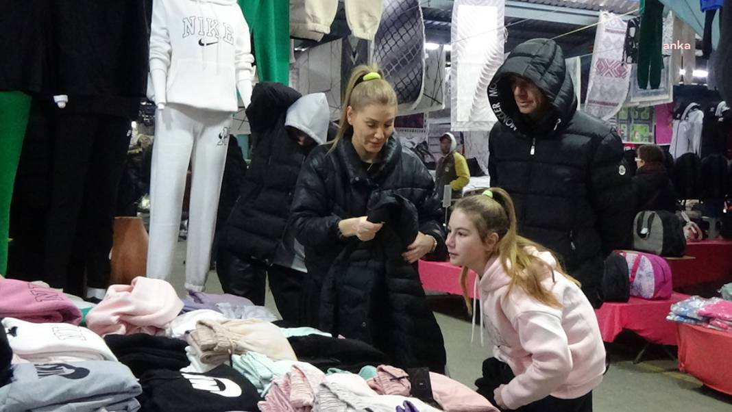 Bulgarlar bu sefer sandıklarla geldi... 'Bizim vatandaş ne yapsın garibim fiyatı soruyor gidiyor' 4