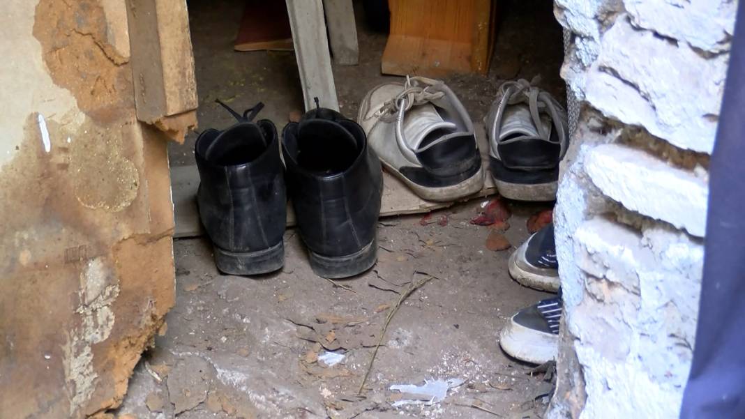 300 yıllık hamamın hali içler acısı: Evsizlere barınak oldu 3