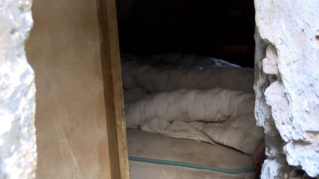 300 yıllık hamamın hali içler acısı: Evsizlere barınak oldu 5