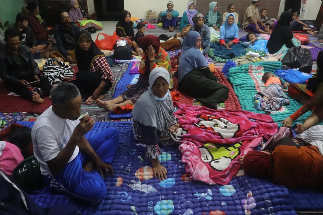 Deprem felaketinin ardından yeni alarm! Tahliyeler başladı 3