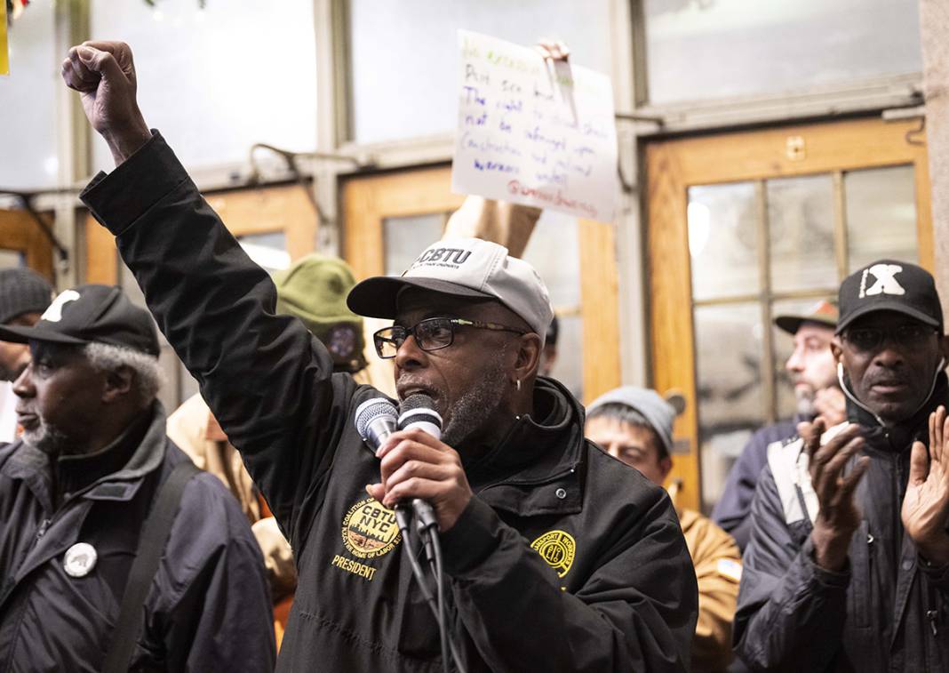 New York'ta işçiler haklarını savunmak için gösteri düzenledi 6