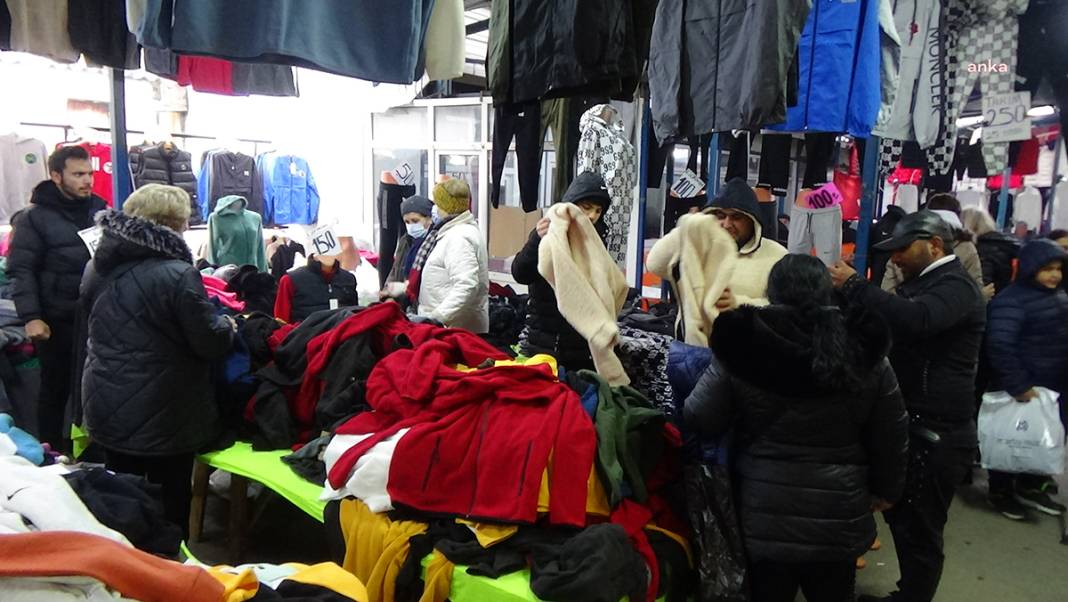 Bulgarlar bu sefer sandıklarla geldi... 'Bizim vatandaş ne yapsın garibim fiyatı soruyor gidiyor' 3