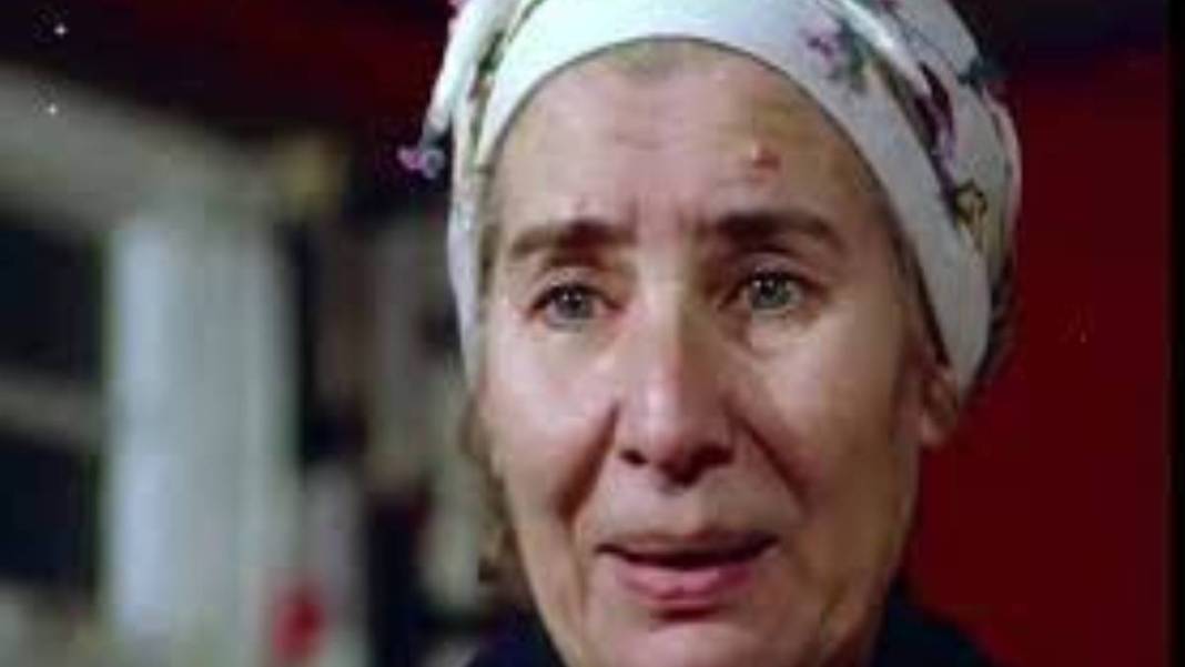 Yeşilçam'ın gözü yaşlı cefakar annesiydi... Şükriye Atav'ın meğer 2 oğlu da kendisi kadar ünlüymüş! Görenlerin ağzı açık kalıyor 3