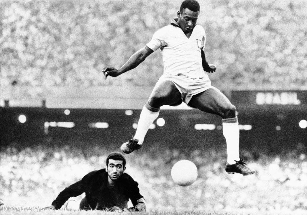 Dünya futbolu yasta: Pele'den önce 10 sadece bir sayıydı 10