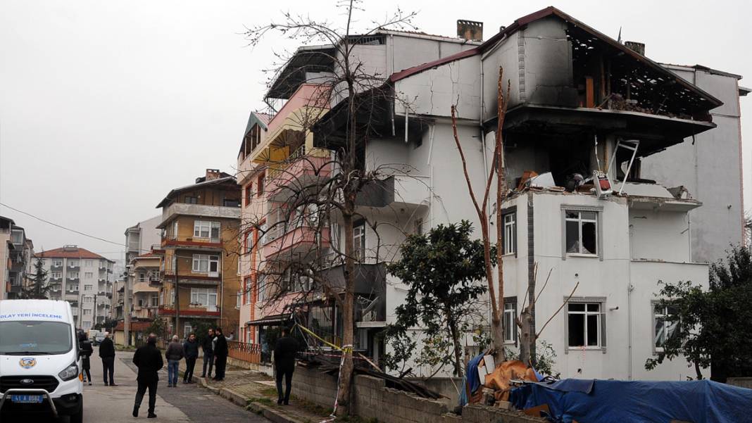 Gölcük'teki patlamanın hasarı gün ağarınca ortaya çıktı 3