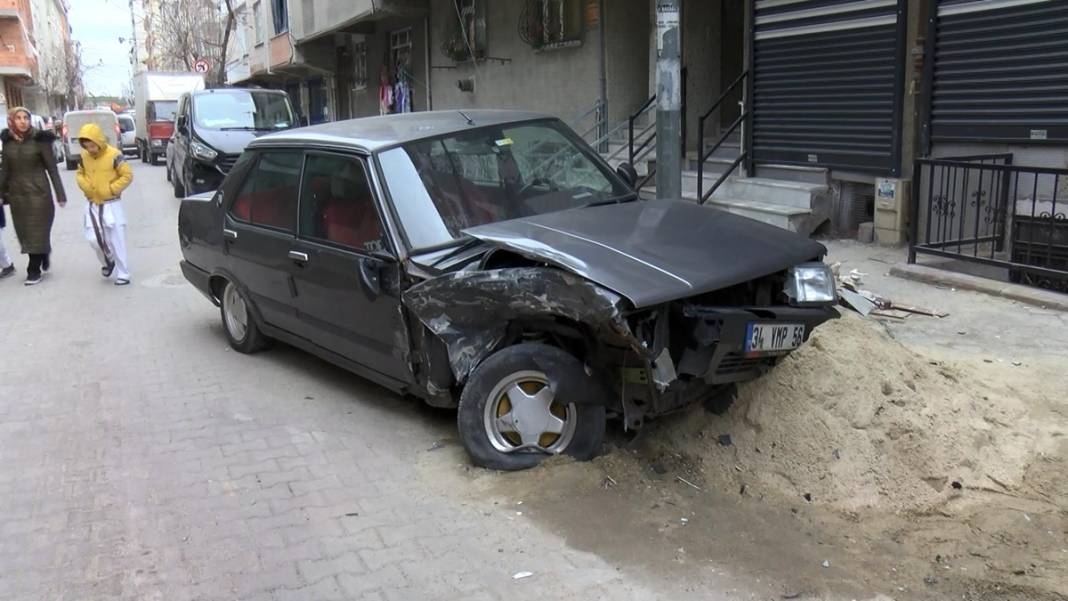 Kıyamet koptu zannettiler! Elektrikler kesildi, çığlıklar yükseldi: Mahalleli gördükleri karşısında şoke oldu! 11