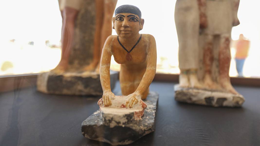 Tam 4 bin 300 yıllık! Hiç açılmamış... 5