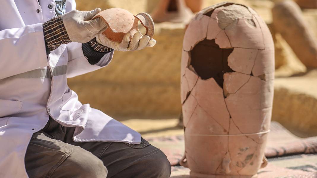 Tam 4 bin 300 yıllık! Hiç açılmamış... 10