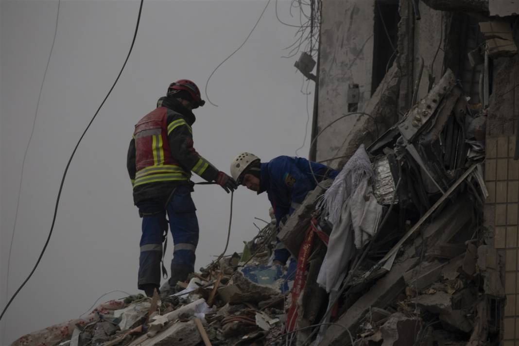 Rus füzeleri yine katletti! Ukrayna'da can kaybı artıyor 31