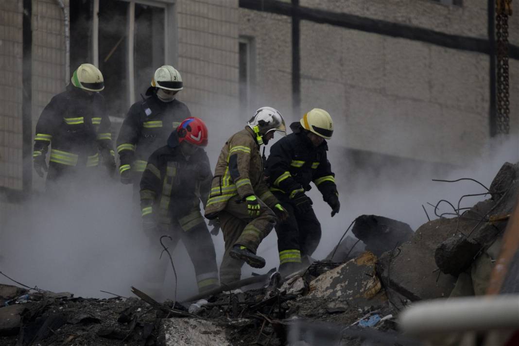 Rus füzeleri yine katletti! Ukrayna'da can kaybı artıyor 30