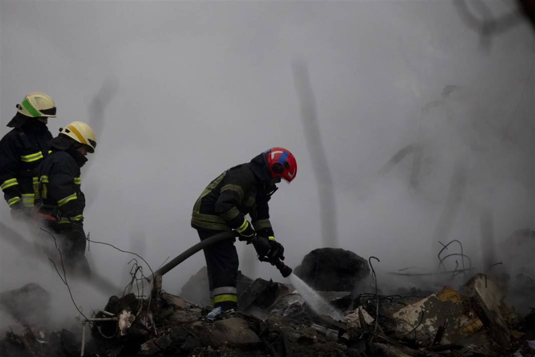 Rus füzeleri yine katletti! Ukrayna'da can kaybı artıyor 14