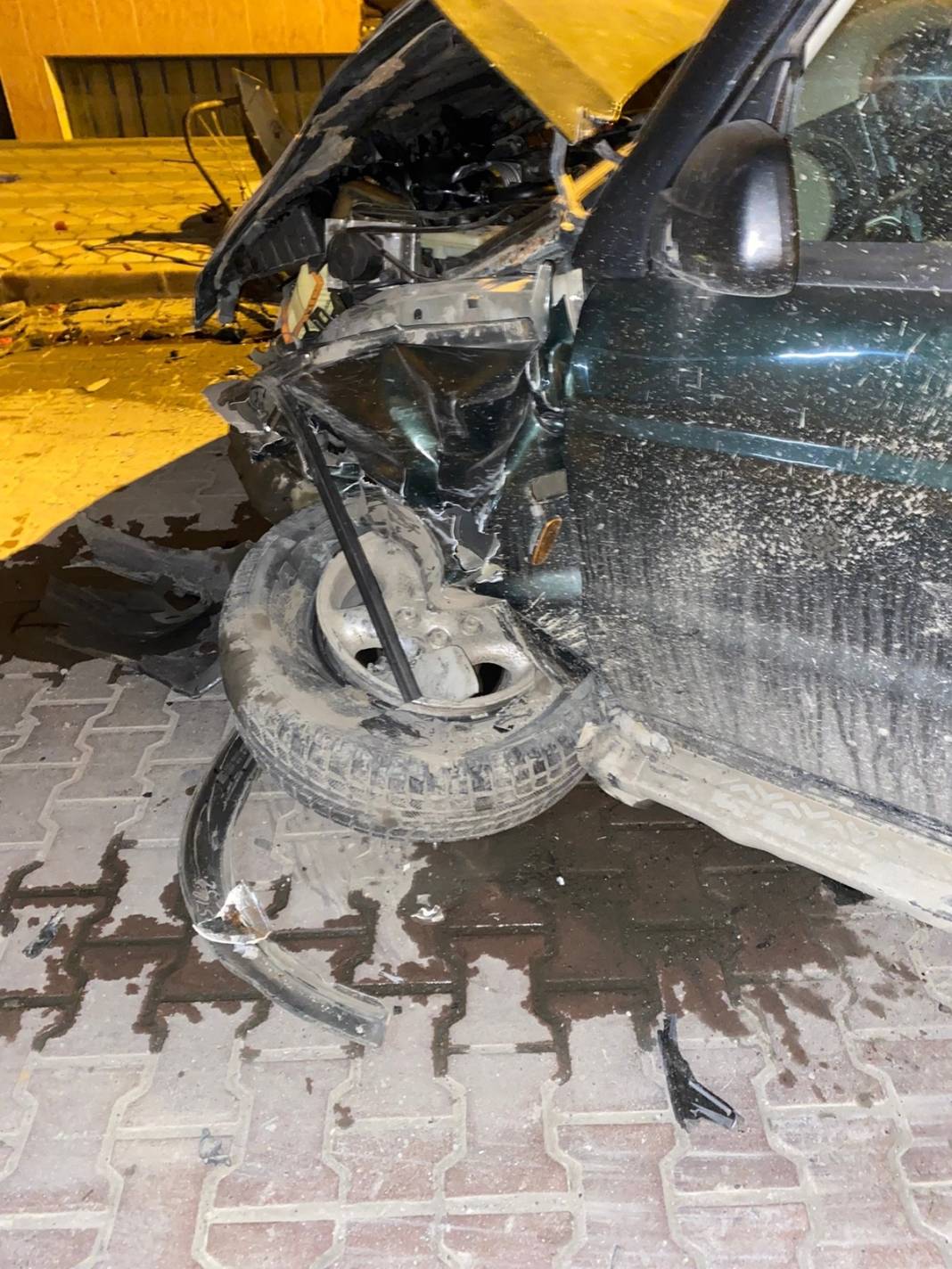 Kıyamet koptu zannettiler! Elektrikler kesildi, çığlıklar yükseldi: Mahalleli gördükleri karşısında şoke oldu! 7