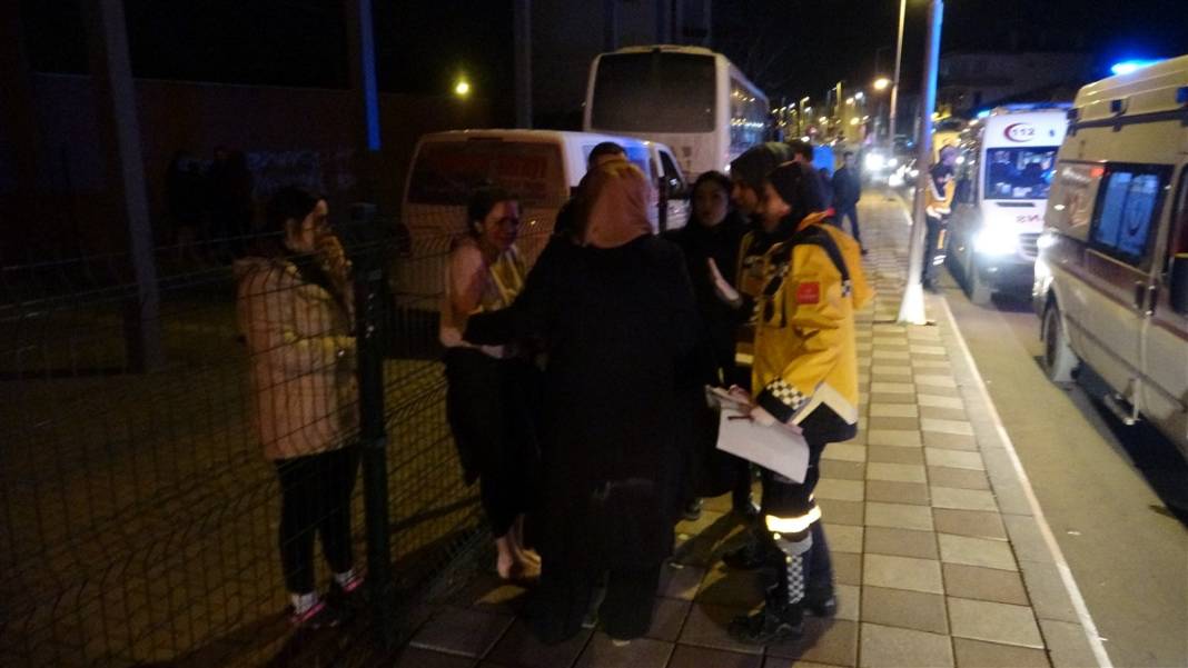 Patates kızartmak isteyen öğrenciler yurdu yakıyordu 1