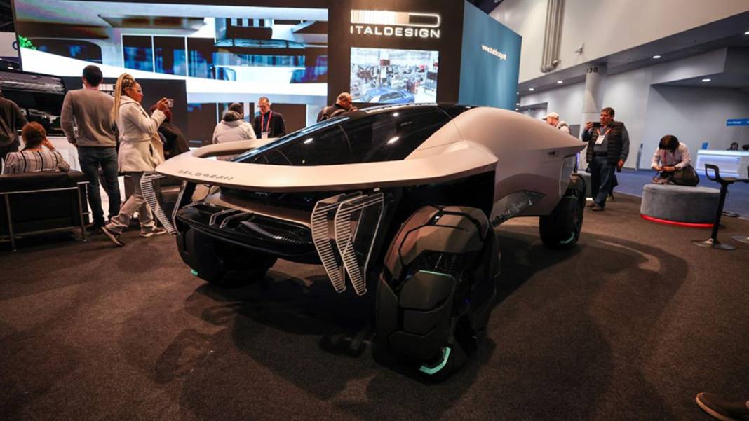 Togg'dan beklenmeyen konsept! CES 2023'te tüm gözler onun üzerinde... 12