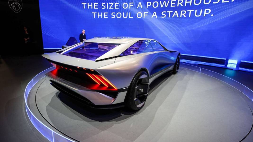 Togg'dan beklenmeyen konsept! CES 2023'te tüm gözler onun üzerinde... 25