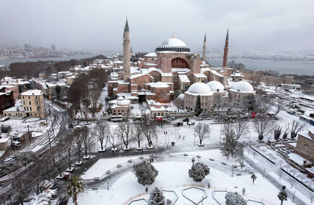 Kar neden yağmıyor? Uzmanından endişelendiren açıklama: Gidişat hiç iyi değil, gribal salgına hazırlıklı olun! 17