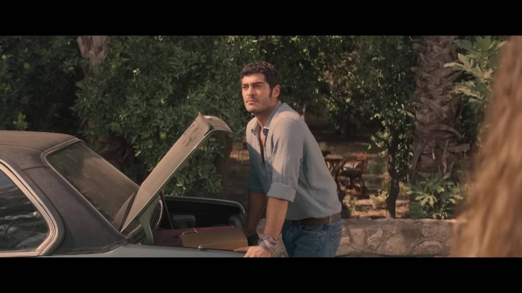 Serenay Sarıkaya ve Burak Deniz'in cesur 'Şahmaran' sahneleri sosyal medyaya damga vurdu! 8