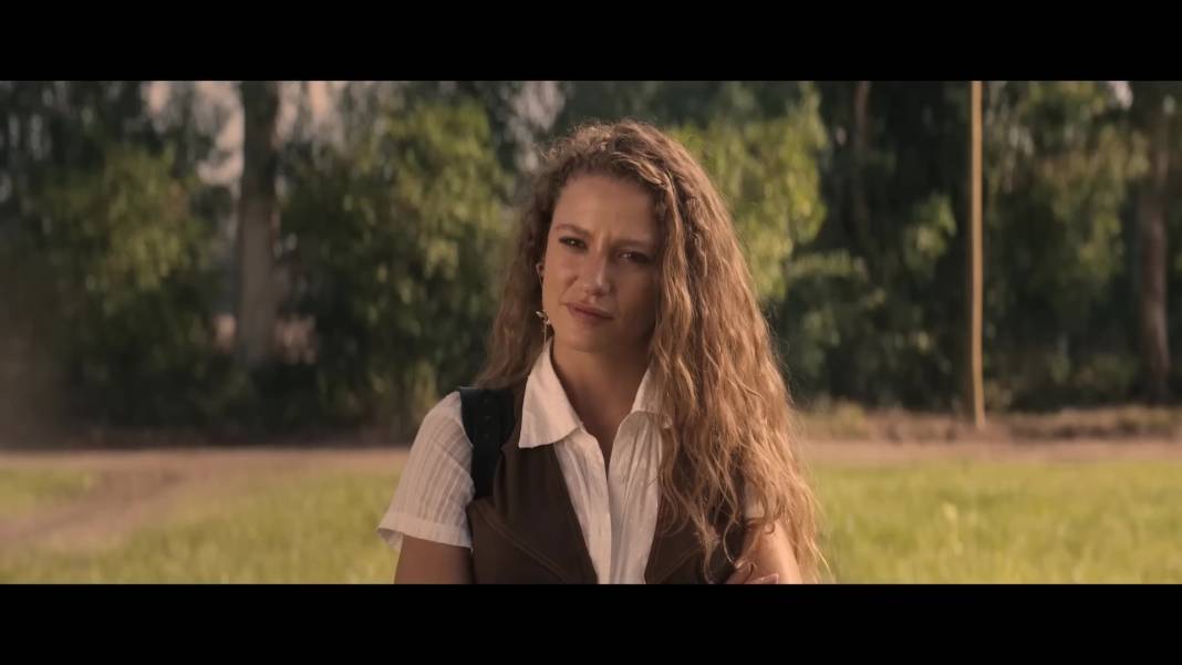 Serenay Sarıkaya ve Burak Deniz'in cesur 'Şahmaran' sahneleri sosyal medyaya damga vurdu! 7