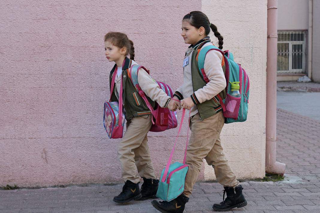 Afet sonrası ilk ders zili 71 ilde çaldı 4