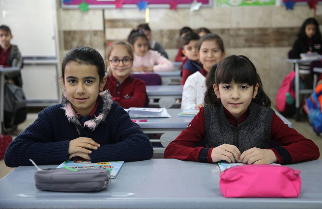 Afet sonrası ilk ders zili 71 ilde çaldı 3