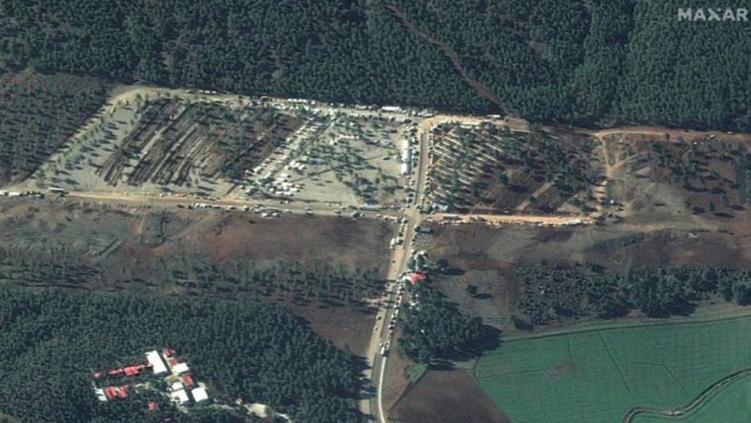 Büyük yıkımın uzaydan görüntüsü ortaya çıktı: Dağlar bile yerinden oynadı 4