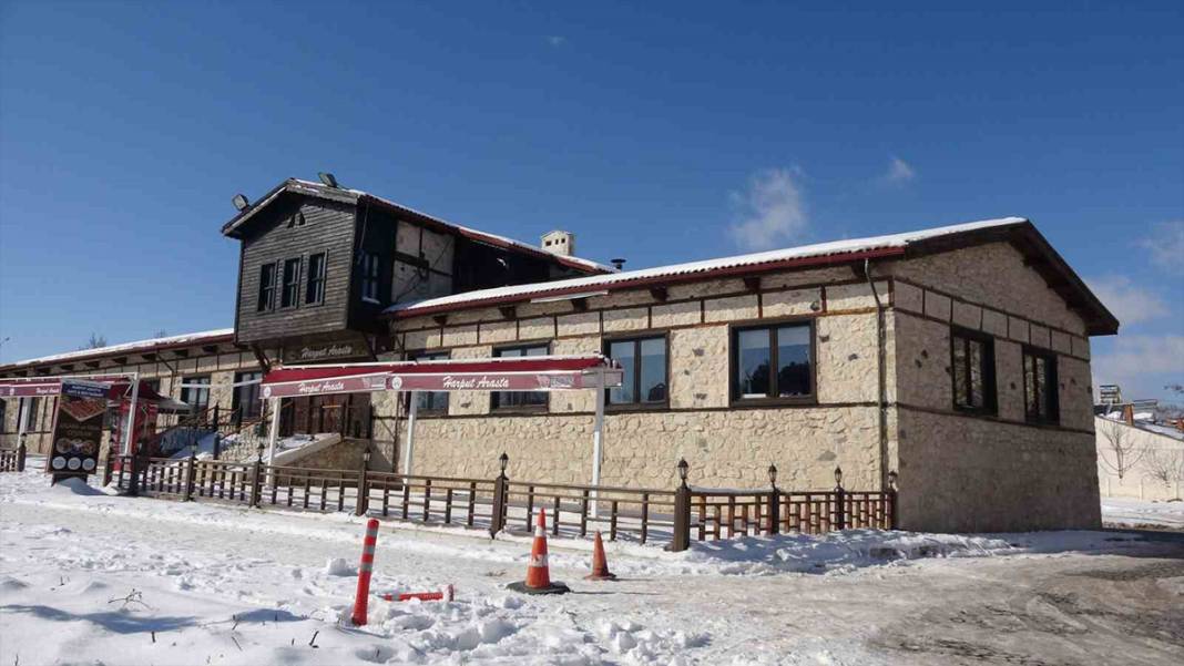 Binlerce deprem gördü ama tarihi mahallede tek bir taş bile kımıldamadı 4