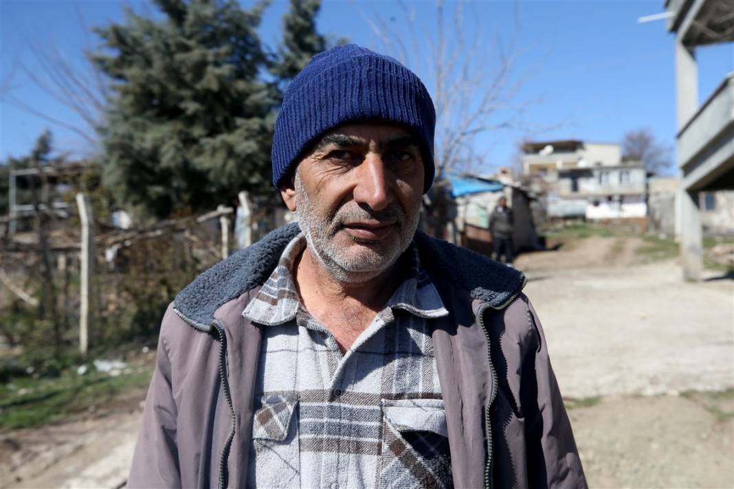 Ortadan ikiye yarıldı, tam 1 metre... Deprem uzmanı Kahramanmaraş'taki şaşırtan görüntüyü yorumladı 10